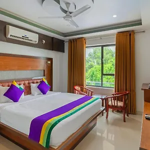 Treebo Premium Palmyra Milford, 2 Km From Alleppey Hotel Alappuzha